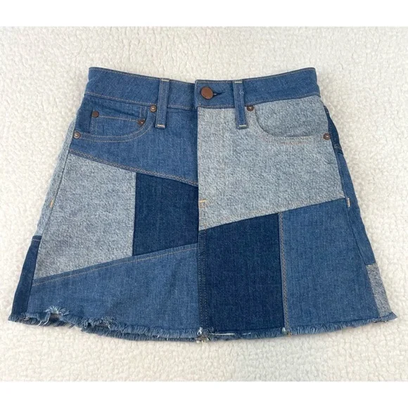 ALICE + OLIVIA • AO LA Blue Denim Patchwork A-Line Mini Skirt, XS - Picture 4 of 16